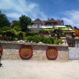 Szent Orbán Kisvendéglő, Velence - Egyéb