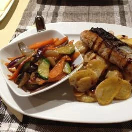 Csokonai Söröző & Étterem, Debrecen - Étel/ital