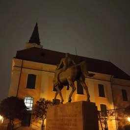 10-es huszárok lovasszobra Székesfehérvár - Egyéb