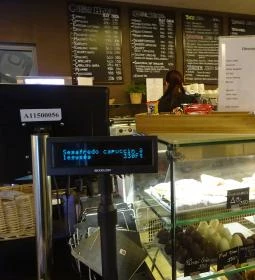 10 Minutes Bistro & Cafe