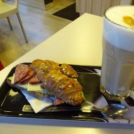 2 Kockacukor Budapest - Étel/ital