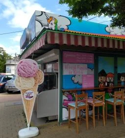 4 Évszak Fagyizó és Kávézó