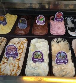 4 Évszak Fagyizó és Kávézó