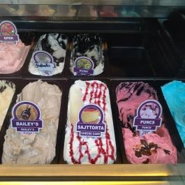 4 Évszak Fagyizó és Kávézó Budapest - Étel/ital