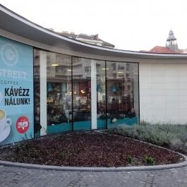 4 Street Coffee Budapest - Külső kép