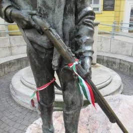 Az 56-os pesti srác emlékműve, Budapest - Egyéb