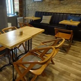 9BAR Budapest - Belső