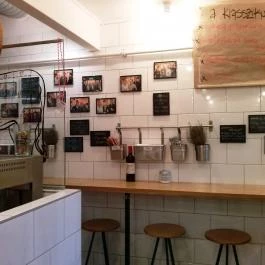 A Séf Utcája, Budapest - Belső