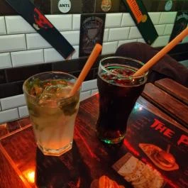 Aaron's Pub Budapest - Étel/ital