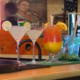 Aaron's Pub Budapest - Étel/ital