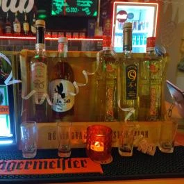 Aaron's Pub Budapest - Étel/ital