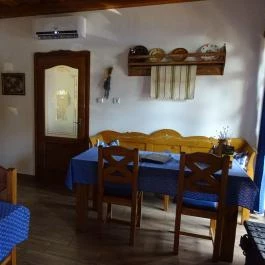 Abasári Terasz, Abasár - Belső