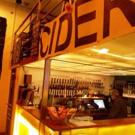 Abszolút Pálinka Budapest - Külső kép