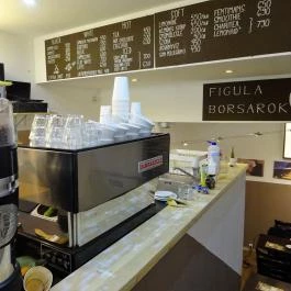 Addicted 2 Caffeine, Budapest - Belső