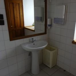 Adler Étterem Budaörs - Mosdó