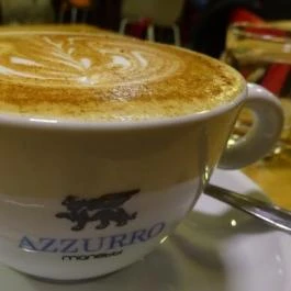 Adna Cafe Budapest - Étel/ital