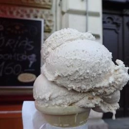 Adrián Pékség - József körút Budapest - Étel/ital