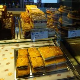 Adrián Pékség - Teleki tér Budapest - Étel/ital