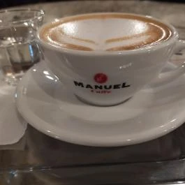 Adullám Kávézó Vác - Étel/ital