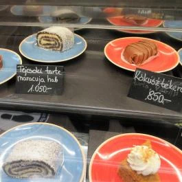 Advance Kantin Budapest - Étel/ital