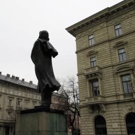 Ady Endre szobra Budapest - Egyéb