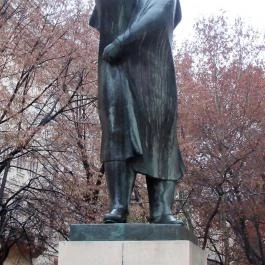 Ady Endre szobra Budapest - Egyéb
