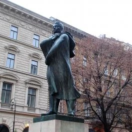 Ady Endre szobra Budapest - Egyéb