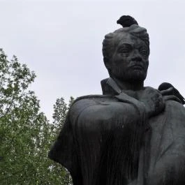 Ady Endre szobra Budapest - Egyéb