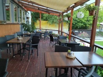 aHely Étterem Budapest