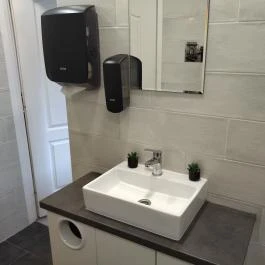 ahelyem - Több mint kávé Budapest - Mosdó