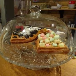 Ahoy! - Waffle, Chocolate & Lemonade Budapest - Étel/ital