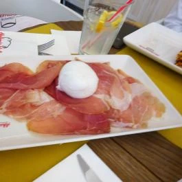 Akademia Italia Budapest - Étel/ital