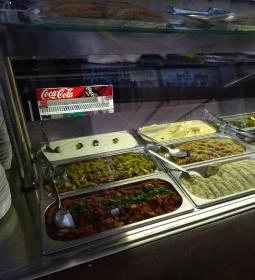 Al-Amir Szír Étterem & Kávézó