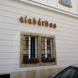 Alabárdos Étterem, Budapest - Külső kép