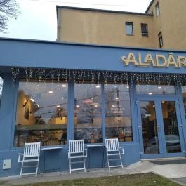 Aladár Cafe & Deli Budapest - Külső kép