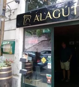 Noor Lounge & Restaurant