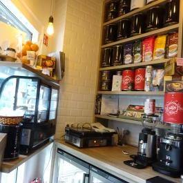 All Day Coffee Budapest - Belső