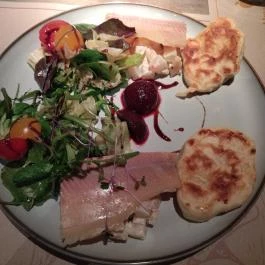 Alma & Körte Étterem Budapest - Étel/ital