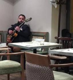 Alma & Körte Étterem