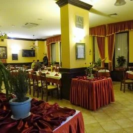 Ambrózia Panzió Kazincbarcika - Vendéglátás