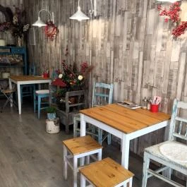 AMI Süti, Monor Monor - Belső