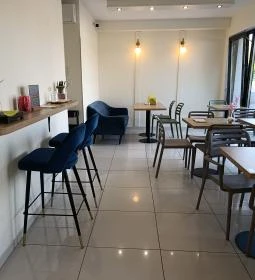 Anda Cukrászda & Kávézó