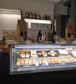 Anda Cukrászda & Kávézó 