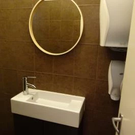 Andrész Cukrászda, Biatorbágy - Mosdó