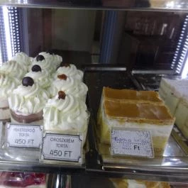 Veldi Cukrászat Budaörs - Étel/ital