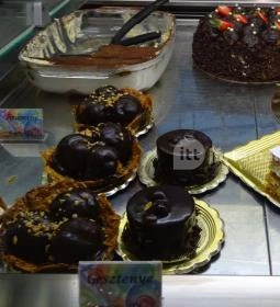 Angelo Cafe - MOM Park