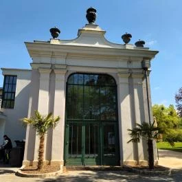 Angolkert, Tata - Egyéb