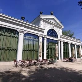 Angolkert, Tata - Egyéb