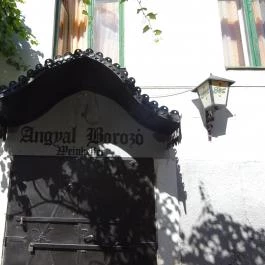 Angyal Borozó, Szentendre - Külső kép