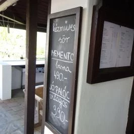 Antaludvar, Hollókő - Külső kép